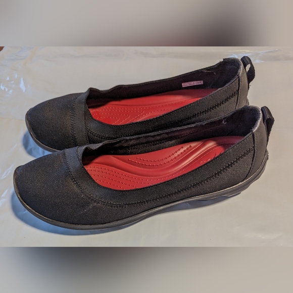 Crocs Black Ballet Flats, Size 6M - Picture 2 of 6